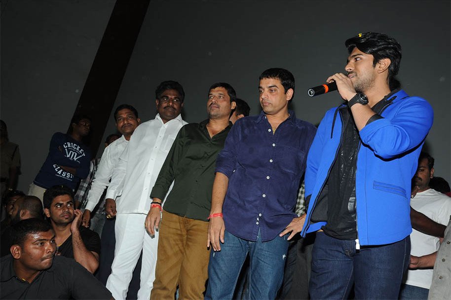 Yevadu-Trailer-Launch-at-Sandhya-70MM